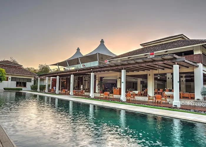 Reserva Conchal 5* Brasilito